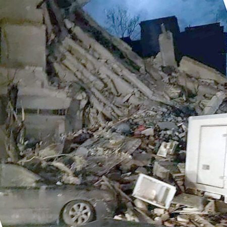 Wiederaufbau von zerstörten Häusern