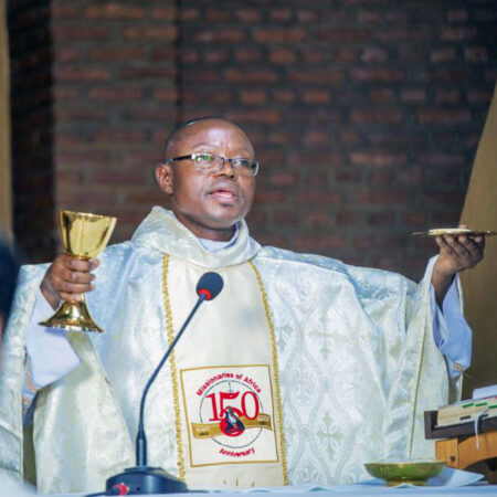 Unterstützen Sie die Priester mit Mess-Stipendien